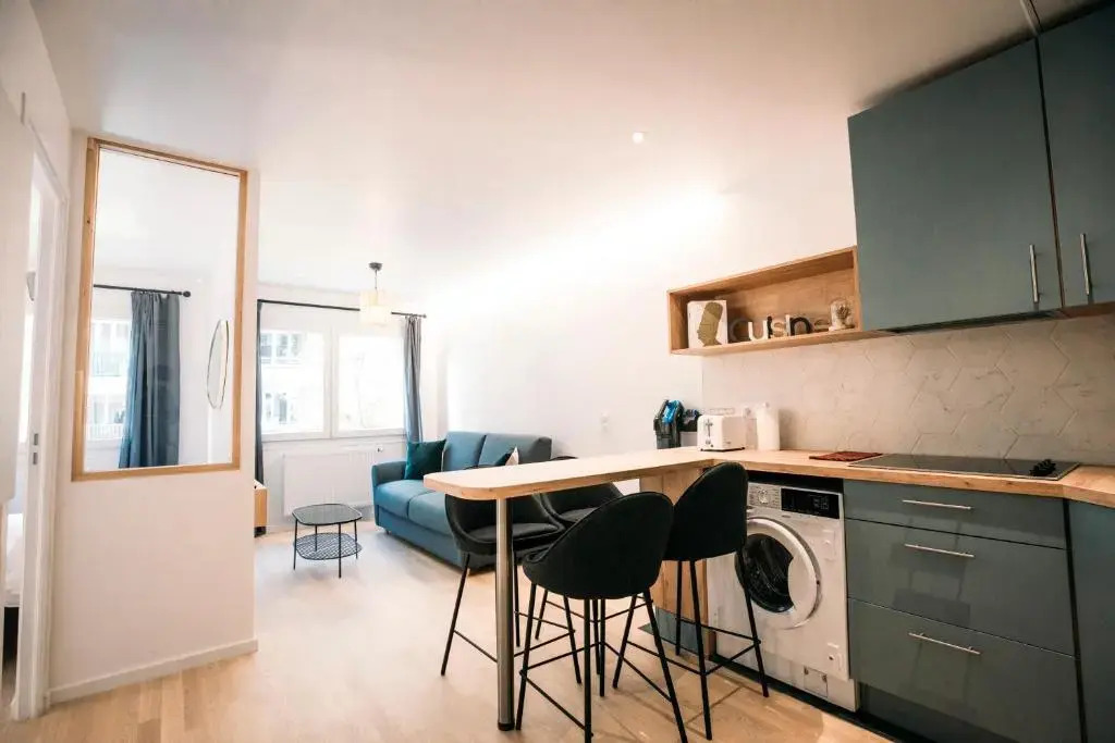 Le MAJESTIC **** : Luxury T2 plein centre / v-rent