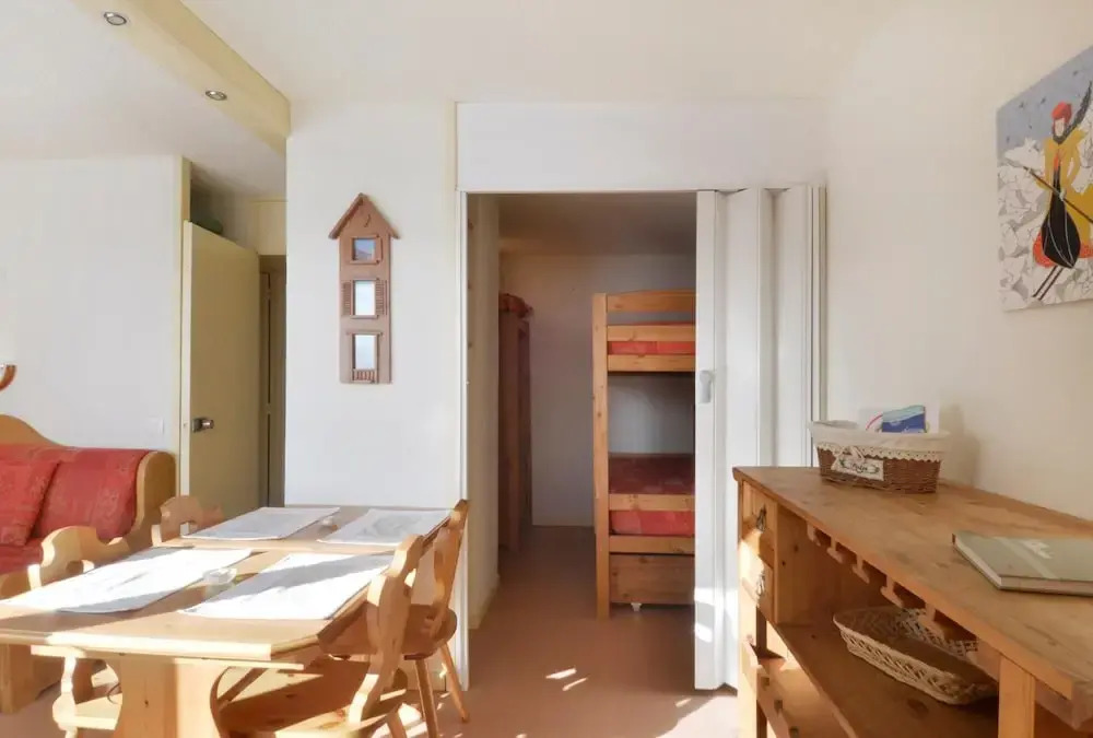 Residence Saintjacques Studio on the Slopes for 4 People of 28 mÂ² Rs105