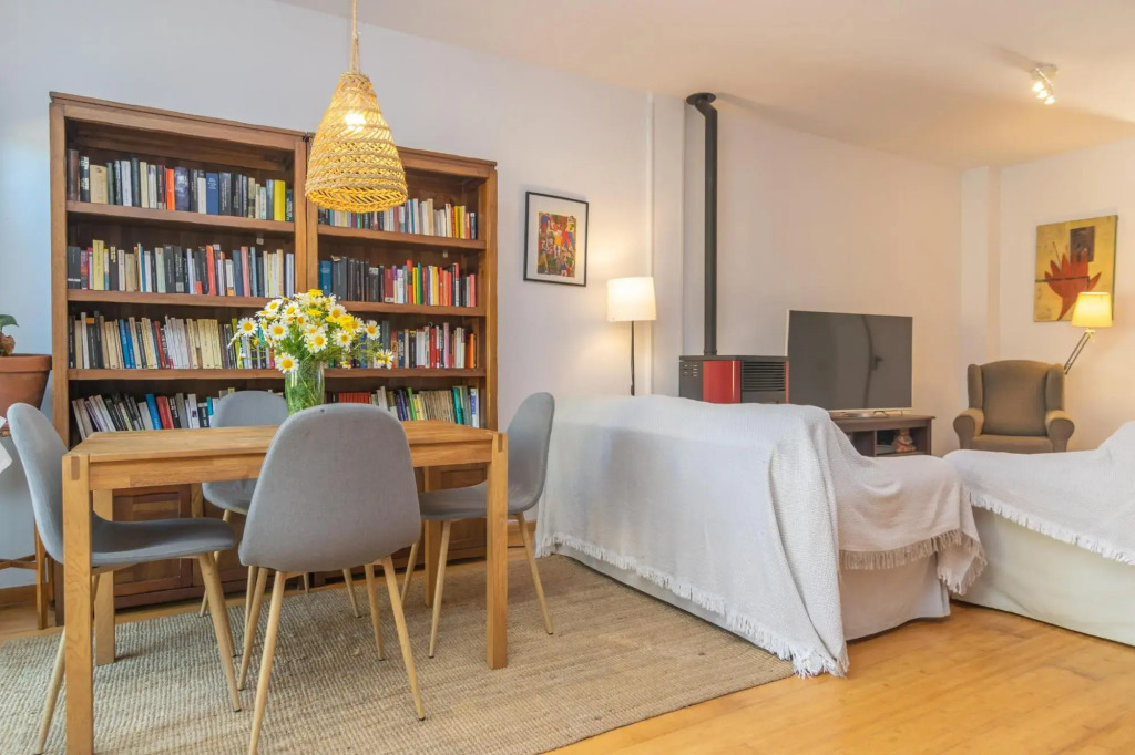 ELS ANGELS - Charming house with private pool Free WiFi