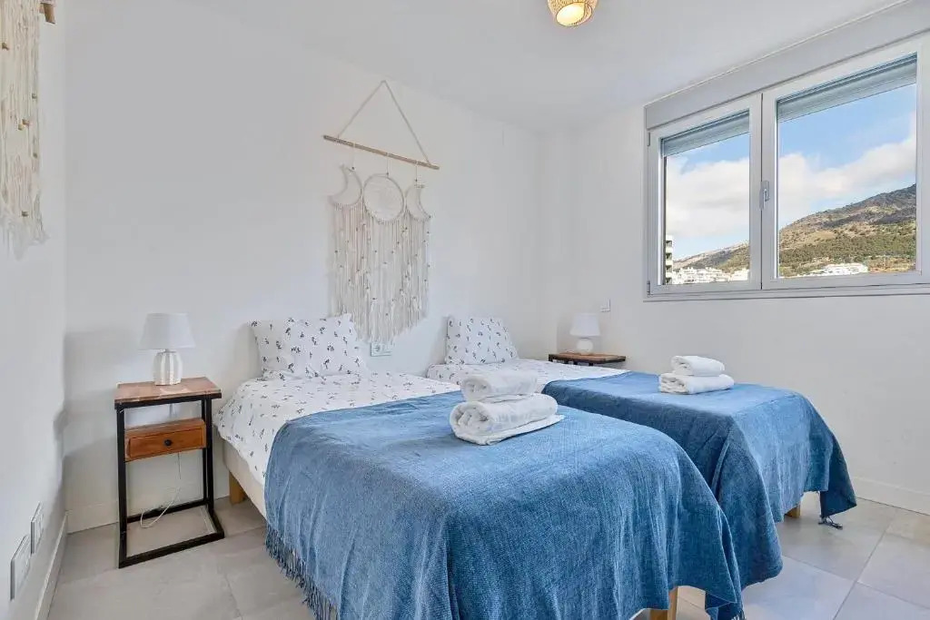 Lovely 3 bedroom apartment next to higueron area.