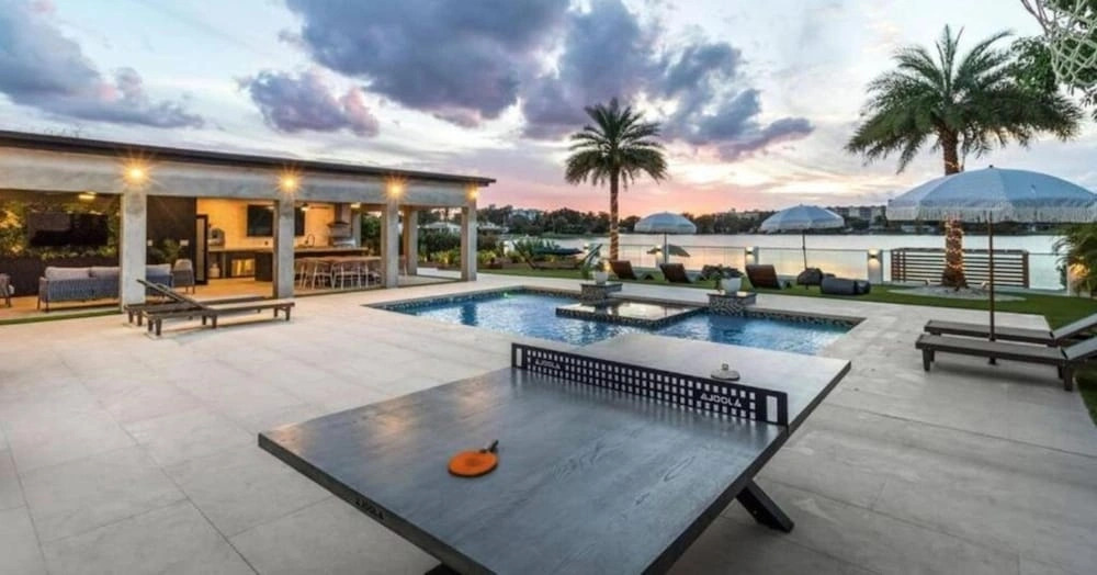 Star Villa Opulent Waterfront Property