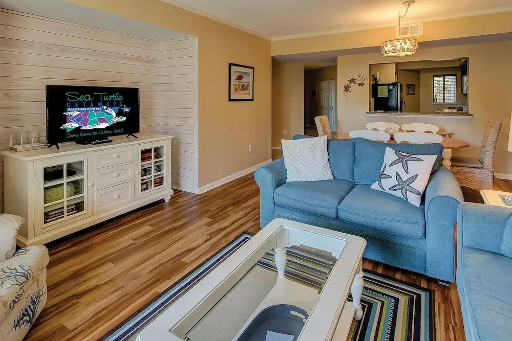 Shorewood 136 by RedAwning