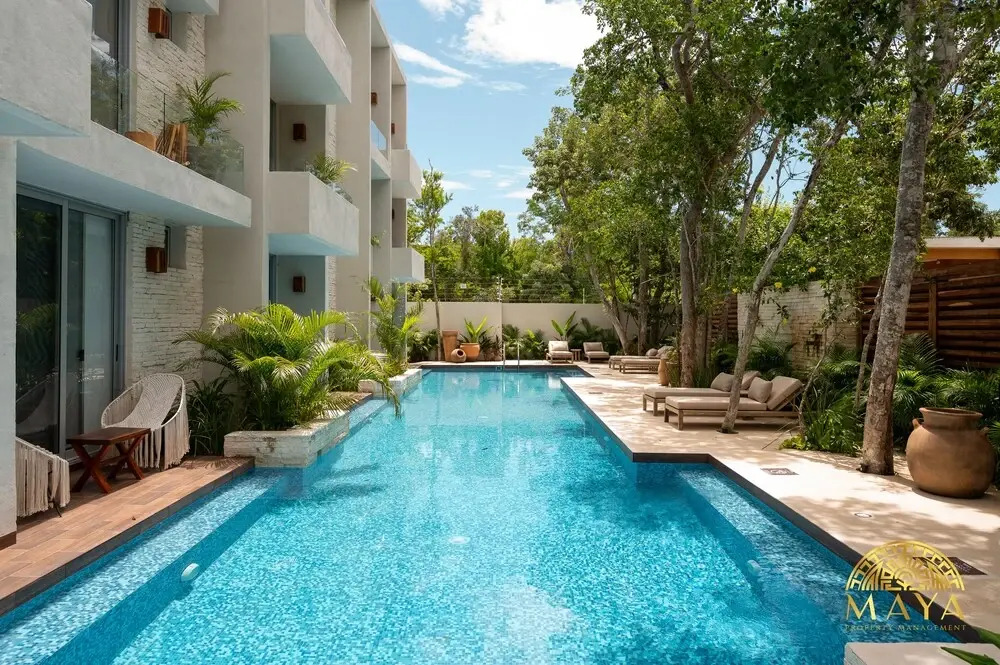 NHOA 107C Lux 1BR Condo Pool access in Aldea Zama