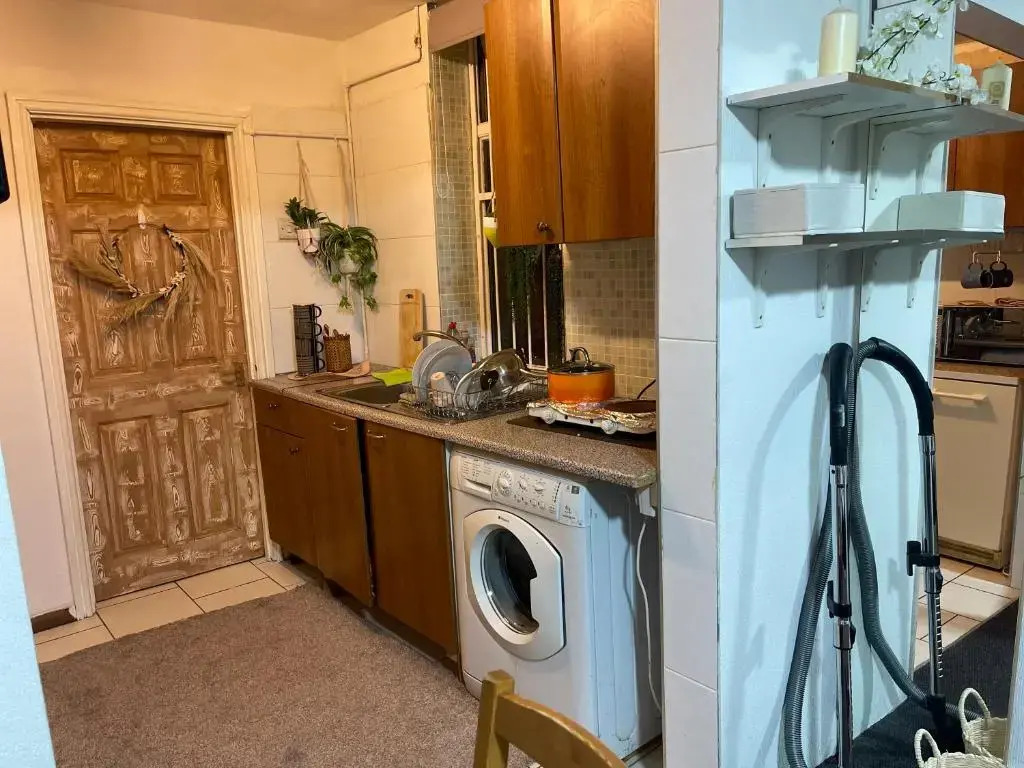 Private Studio Flat Great Location in Manchester