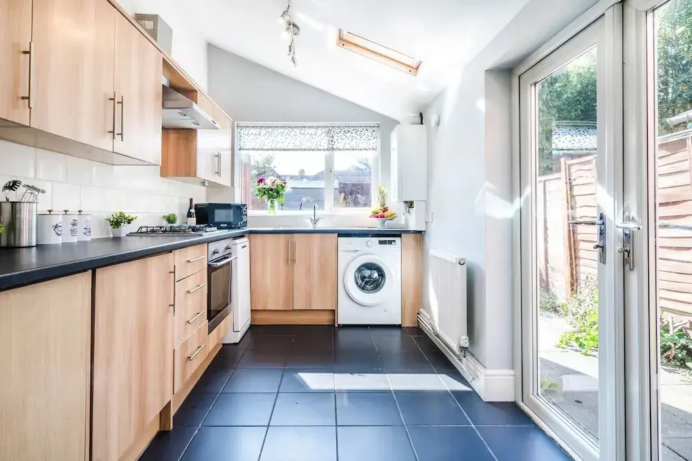 Cosy 4-bed - Sleeps 7, Garden & Pet-friendly