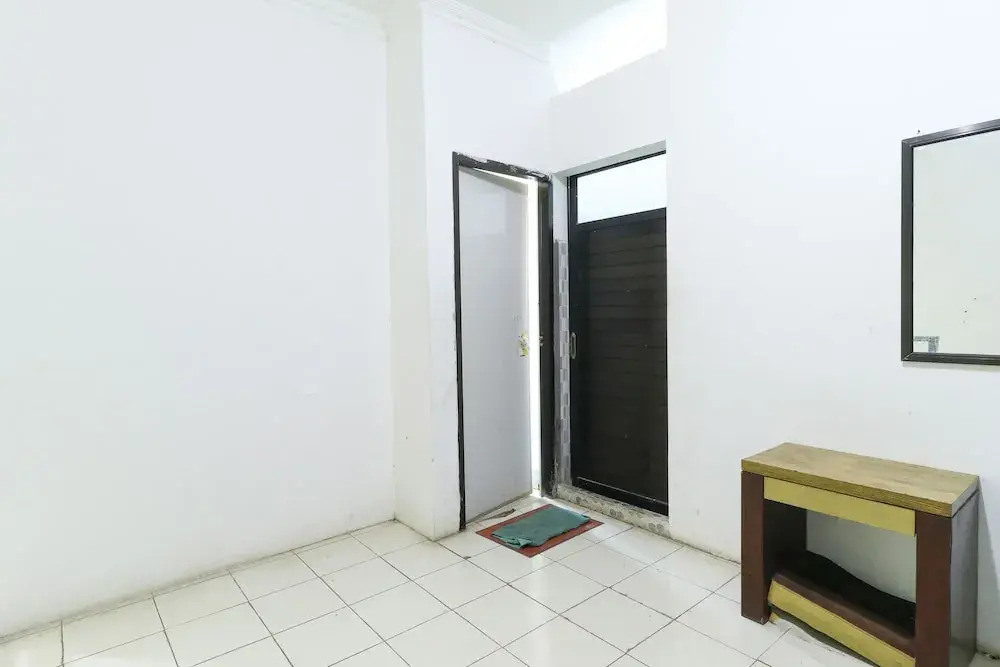 Deduwa Inn Transit