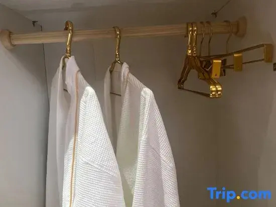 Pattaya Jomtien Vitala Luxury Golden Style Hotel Apartment (Next to Airport Bus Station)