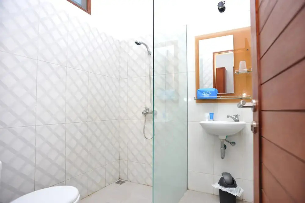 Airy Kuta Bakung Sari Gang Biduri 6 Bali