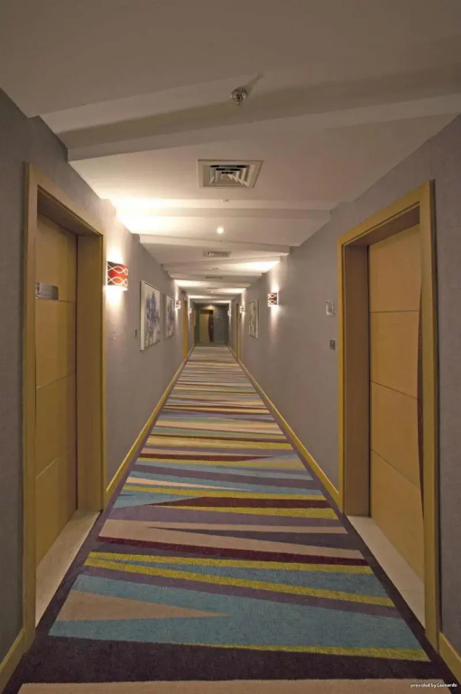 Al Olaya Suites Hotel