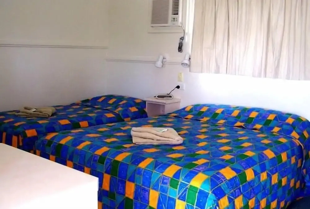 country way motor inn