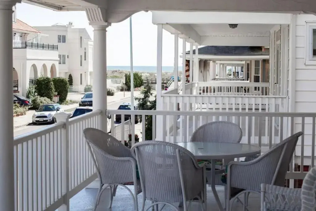 Beach Block-Ocean Views from Balconies-Parking Unit 2