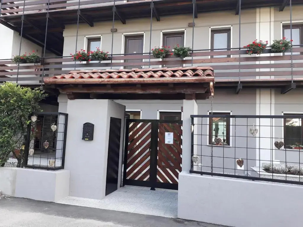 Cascina Tumas Orta Lake