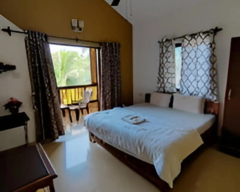 PALM 1BHK APARTMENT BY RONNEs
