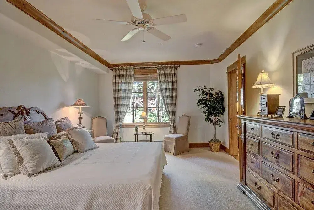 Settler'S Lodge 204
