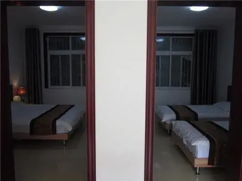 Xinyang Jigong Mountain Wenchenju Inn