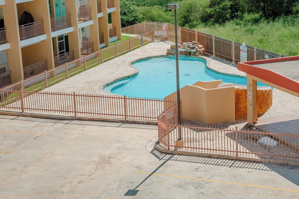 El Combate Oceanview Condos