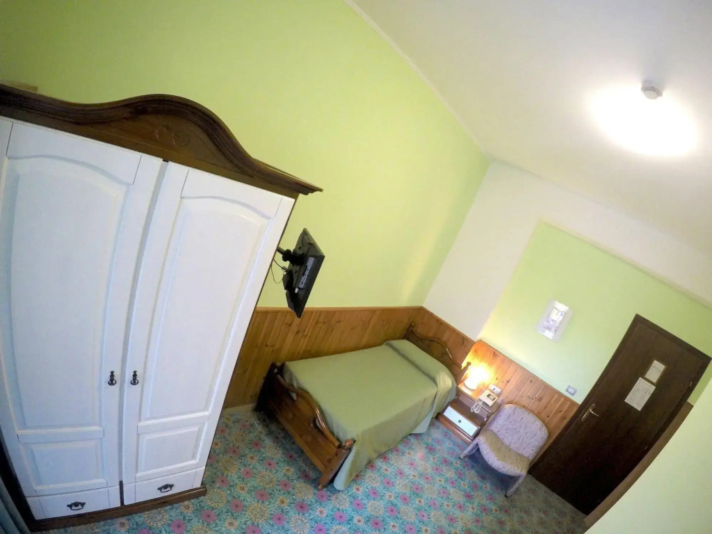 Tourist Hotel