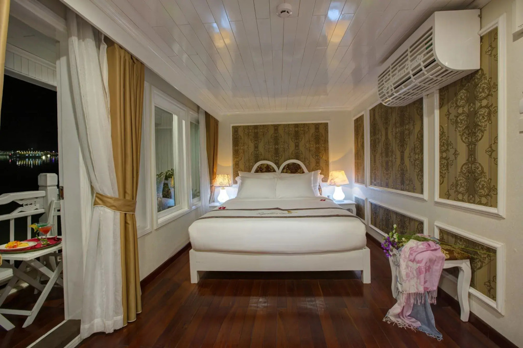 Signature Royal Halong Cruise