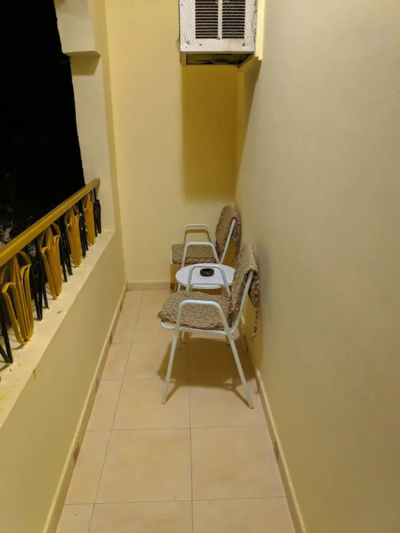Elphardous Hotel
