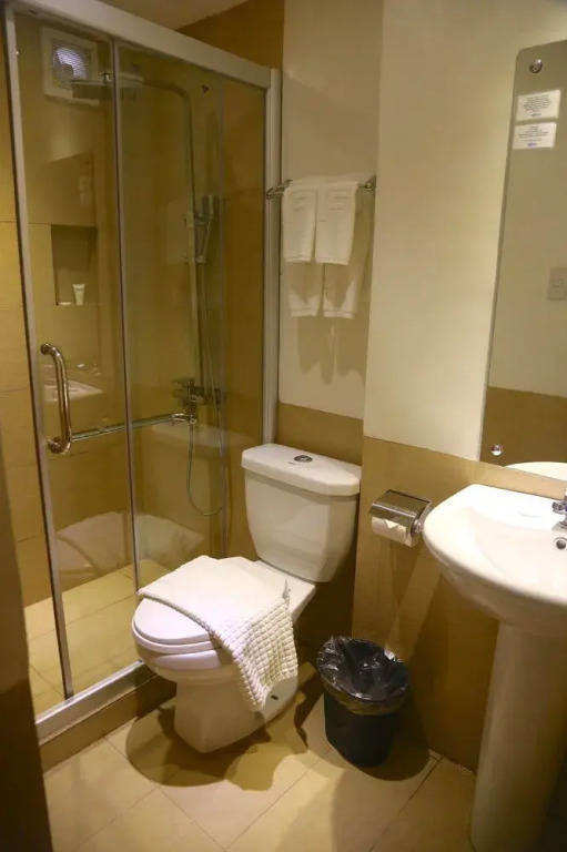 Fersal Hotel Makati Avenue