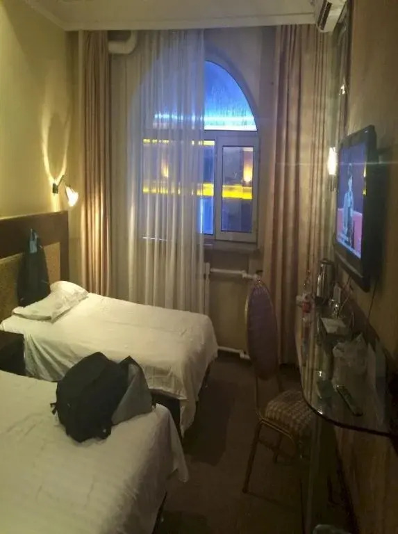 Yidianyuan Hotel