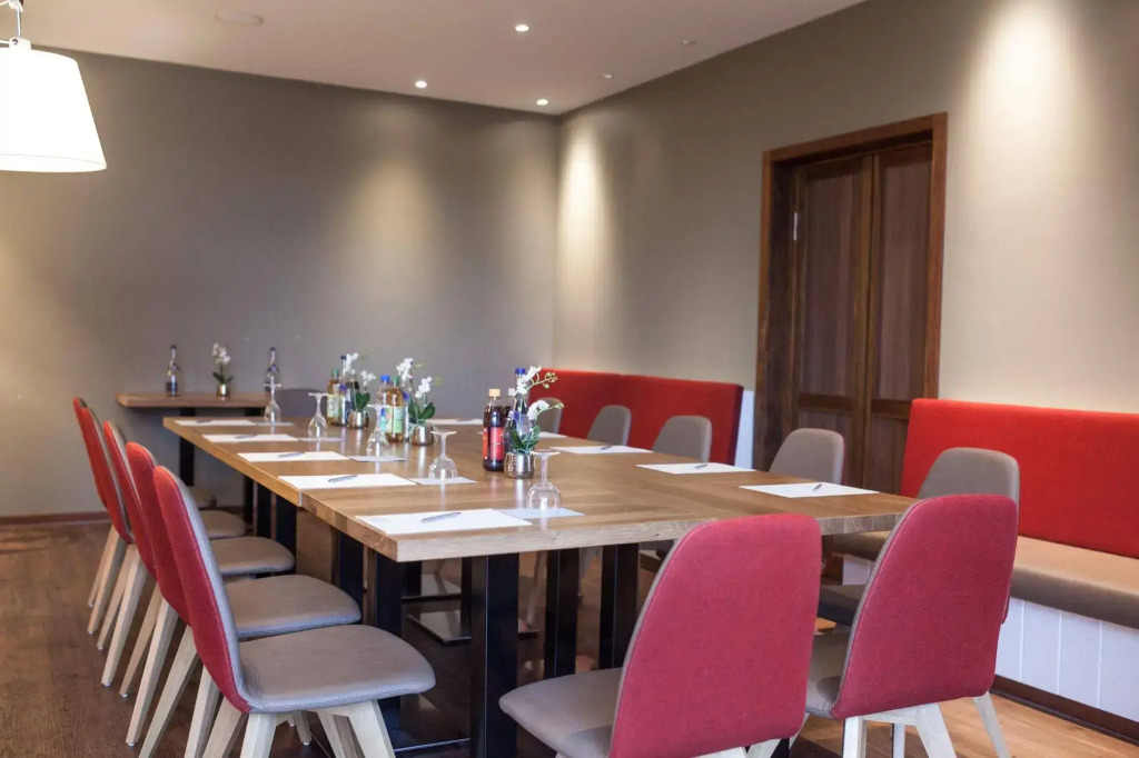 Airport Hotel One Aparthotel Sylt