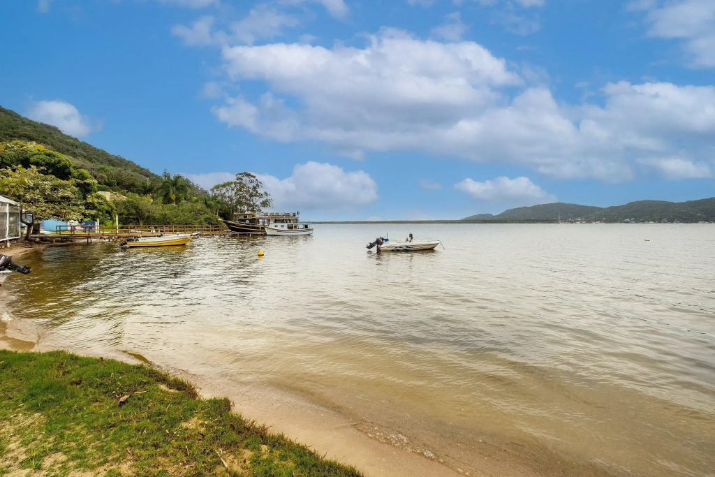 Charmoso studio beira Lagoa da Conceição JHG1733