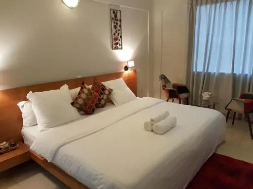 Green Oak Hotel