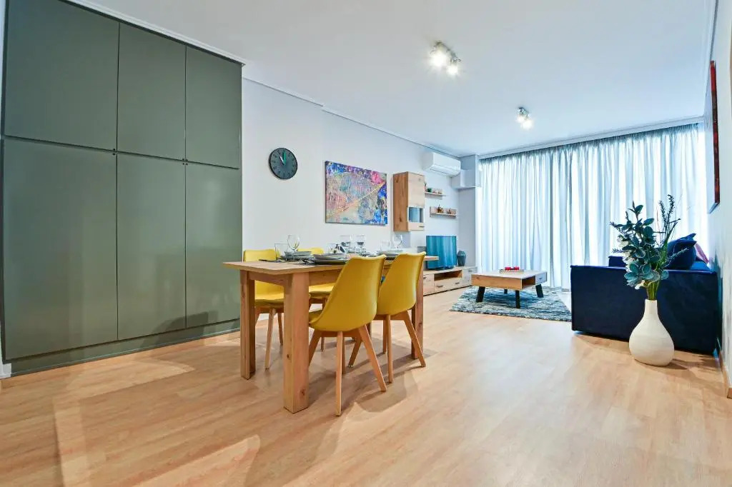Beautiful new apartment 5 min from Piraeus Port (A2)
