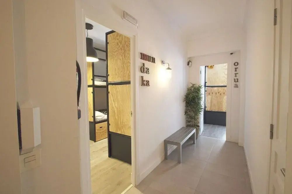 Surfing Etxea - Surf Hostel