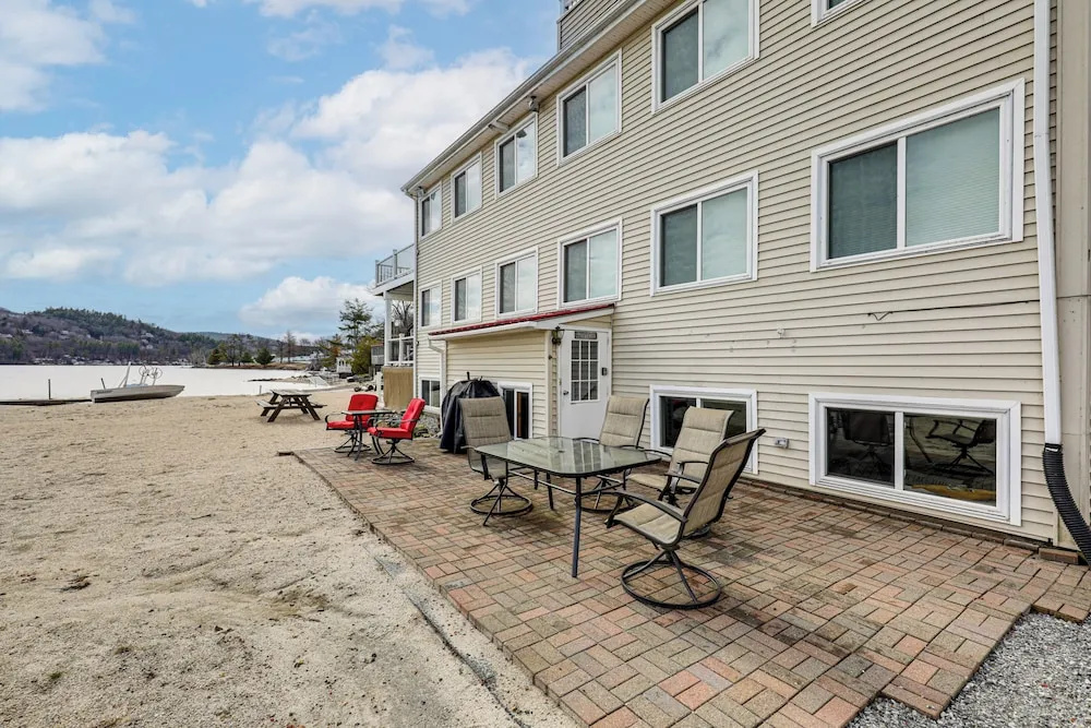 Beachfront Bliss on Newfound Lake! Bristol Condo