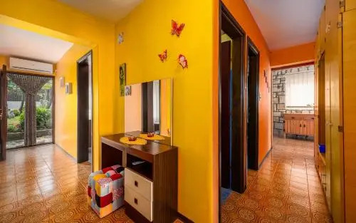Apartment Crveni