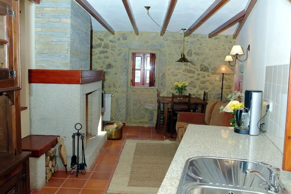 House With one Bedroom in Gouveia, With Wonderful Mountain View Near the Beach