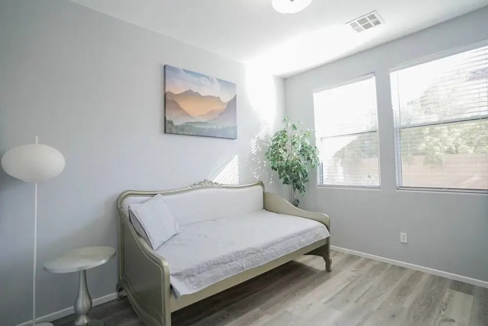 Private Housebest Ratessleeps 12parking15 min Strippets Allowedbook Now