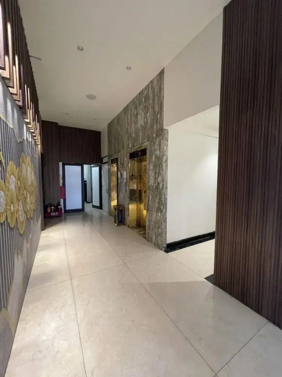 Lotus Hotel & Apartment