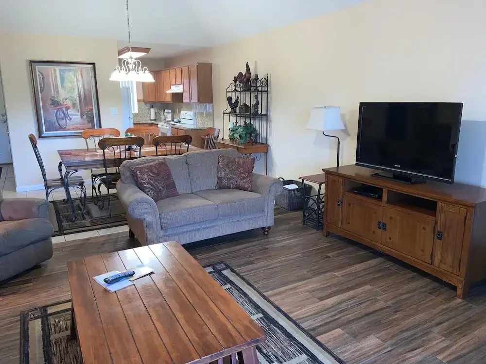 Whispering Pines 653