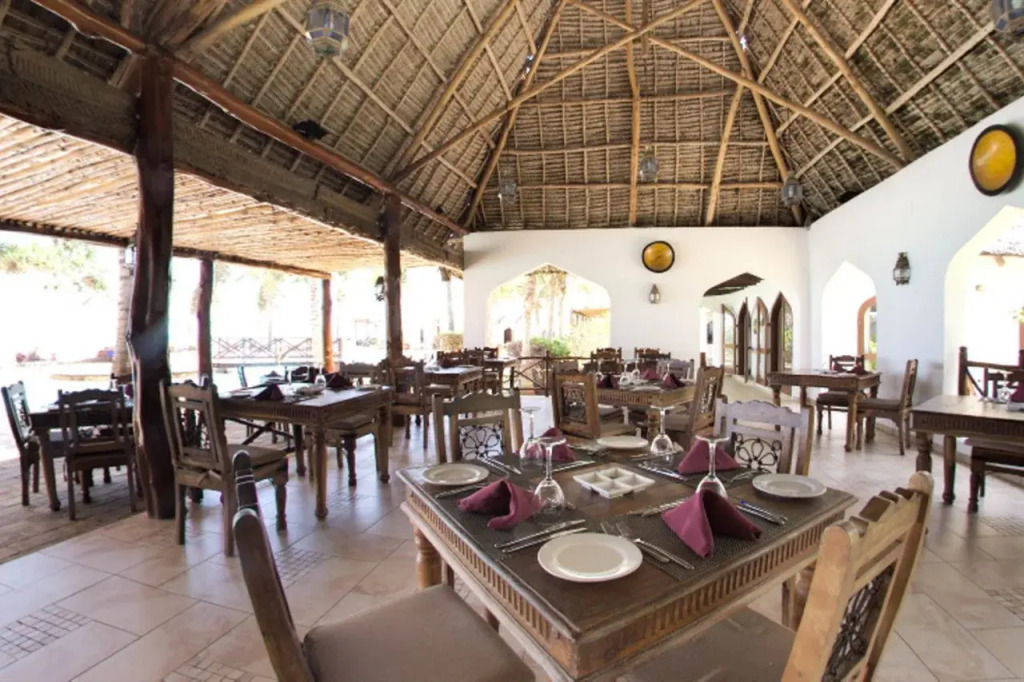 Sultan Sands Island Resort & Spa
