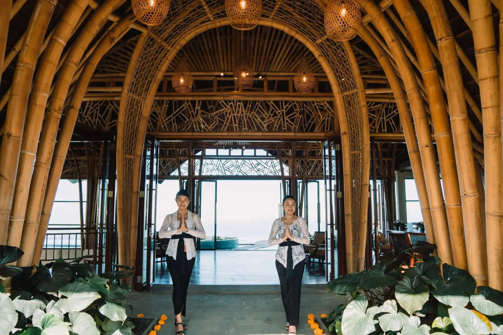 Отель Elevate Bali
