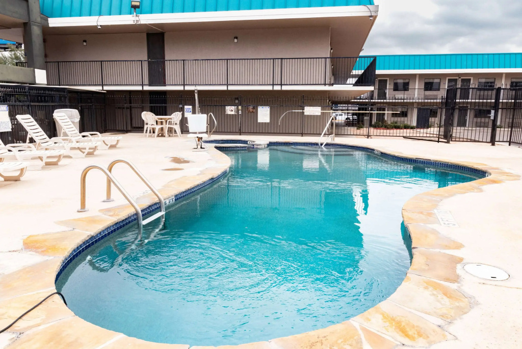 Days Inn by Wyndham N.W. Medical Center