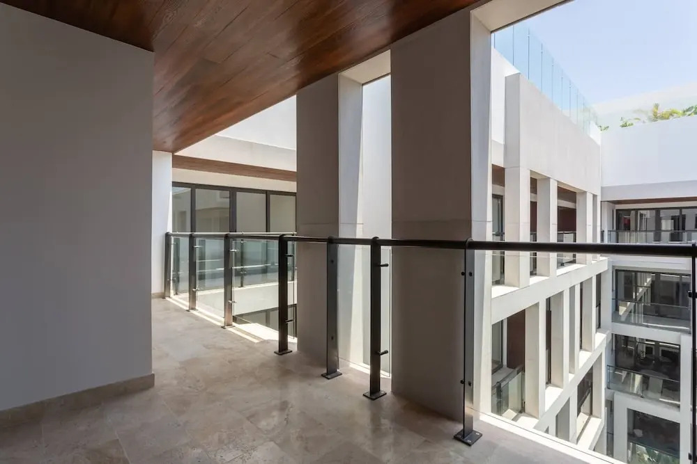 New Condo In Nice Vacation Complex - 5 People