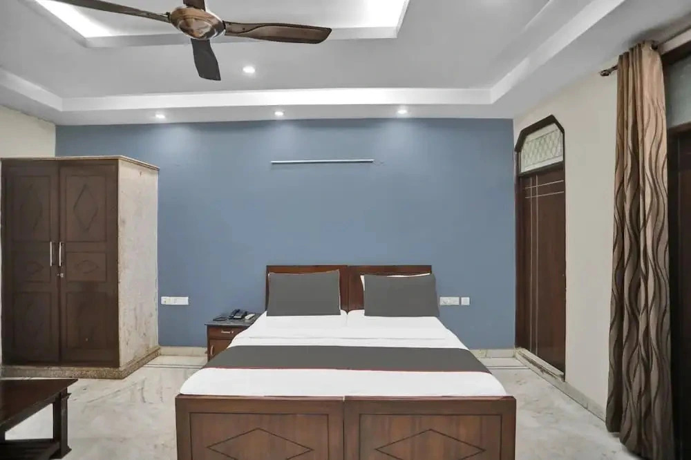 Hotel Om Paradise Near IGI Delhi Airport