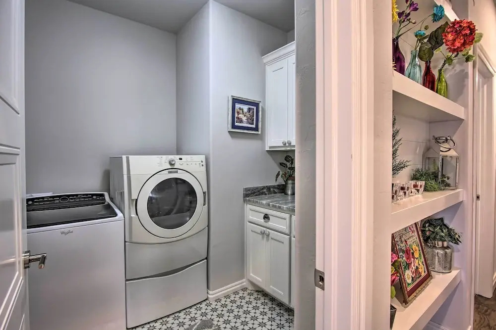 Modern OKC Retreat: Half-mile to Plaza District!