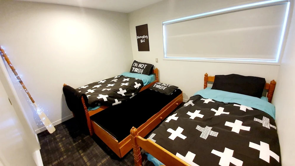 Private 3-Bedroom at CBD Tauranga