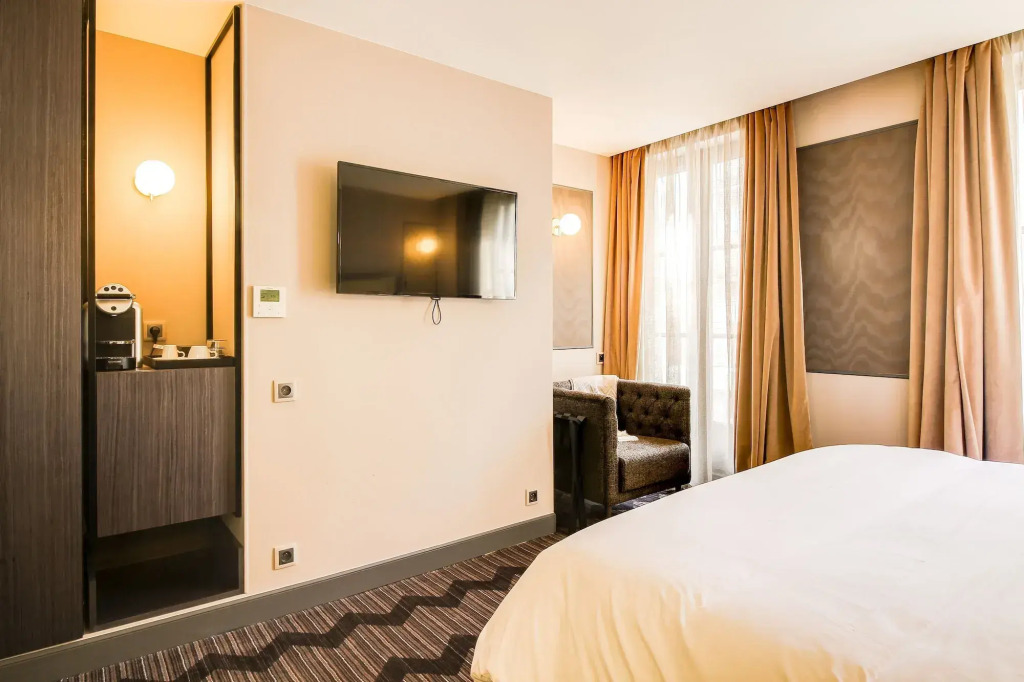 MomArt Hotel