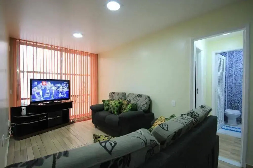 Garibaldi 102 - 2 BR Apartment in Copacabana - GHS 38202