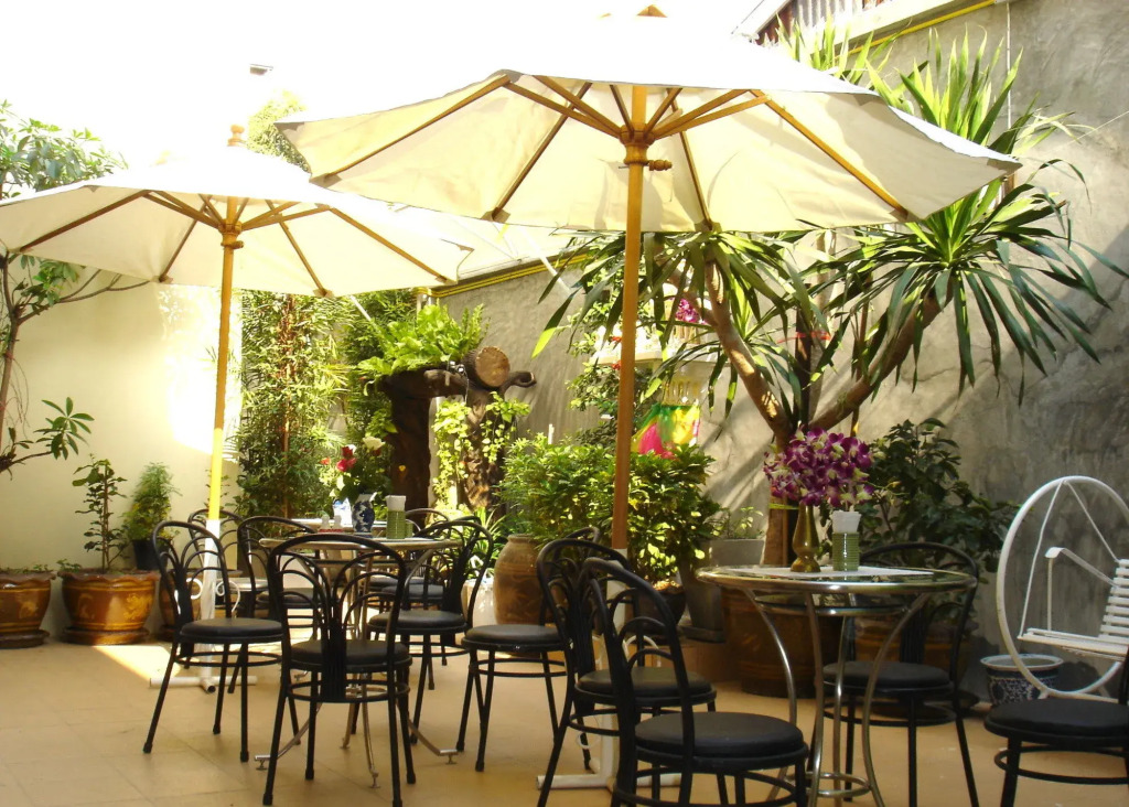 The Bang Khun Phrom Suites