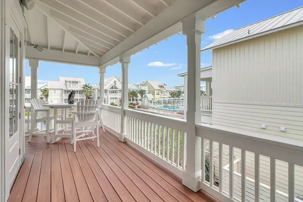 Seaside Shanty 125 SE