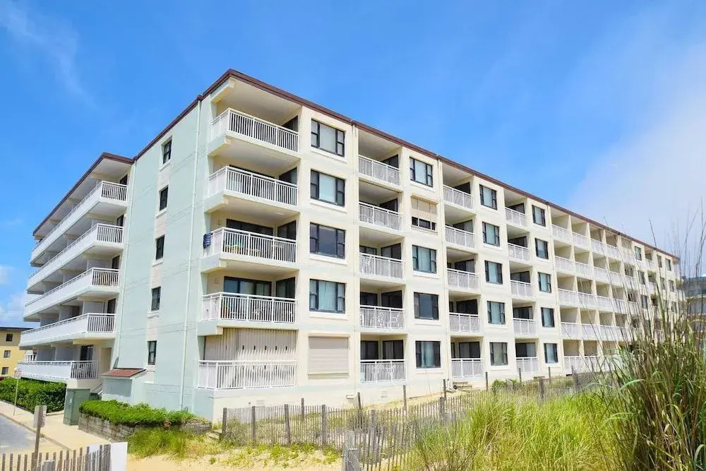 Diamond Beach 403