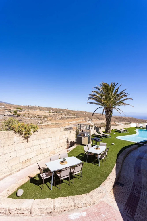 Oasis Tenerife Studio 2