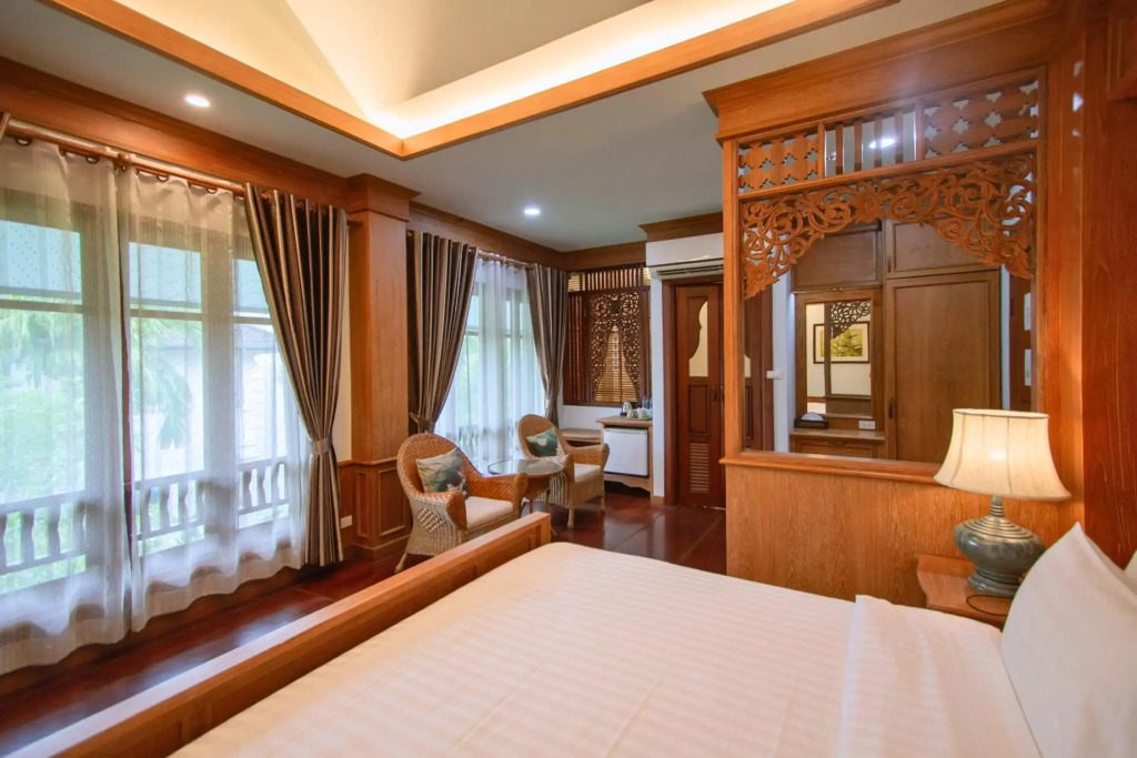 Rich Garden House Hotel